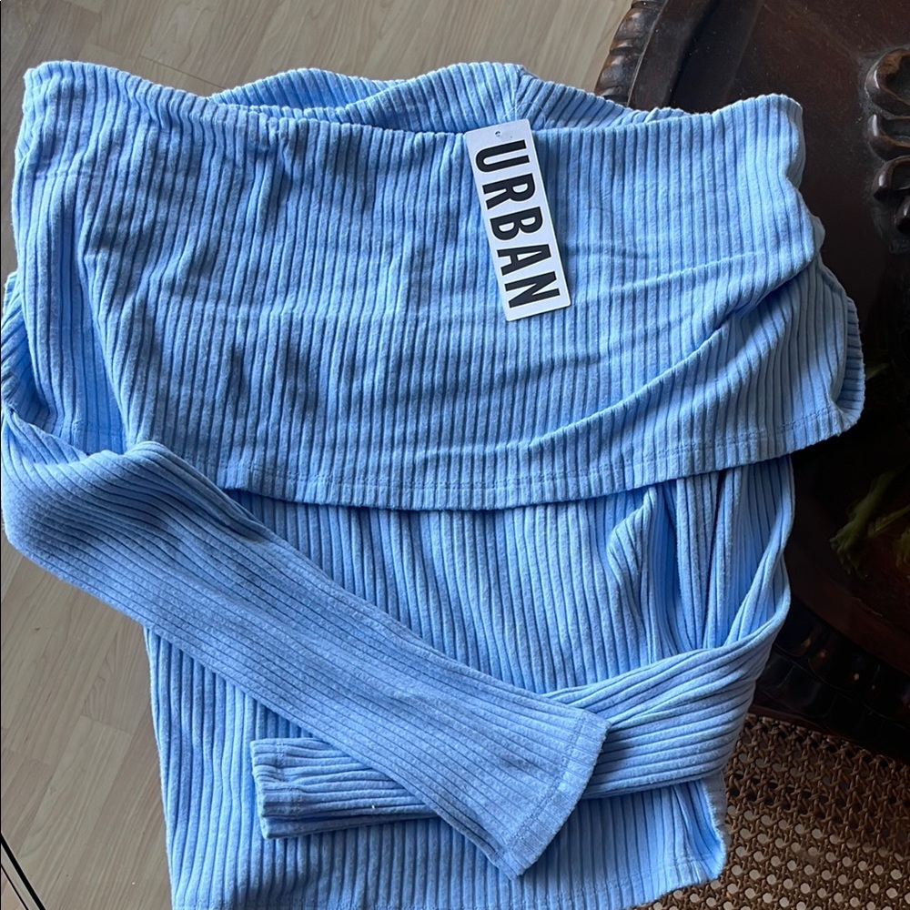 Blue top